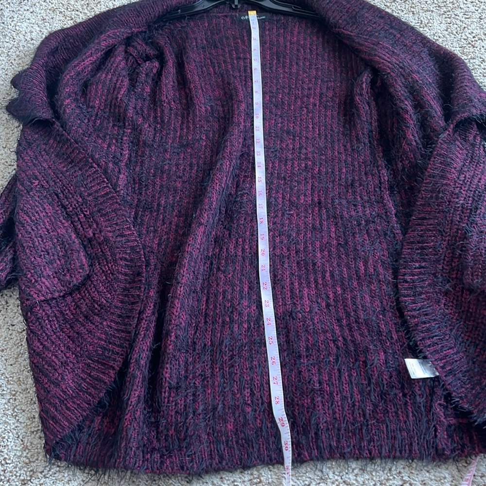 nicole sabbatini Women's oversized fuzzy Burgundy Sweater Cardigan with pockets - Picture 7 of 7